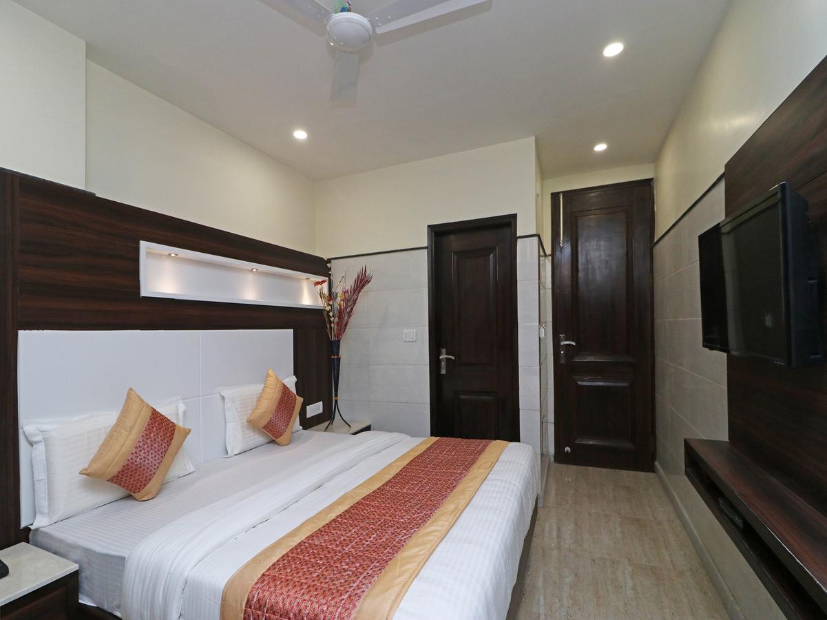 Oyo 11594 Hotel Tvs New Delhi Exterior foto