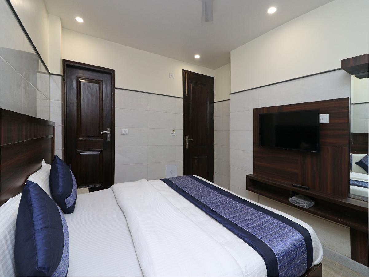 Oyo 11594 Hotel Tvs New Delhi Exterior foto
