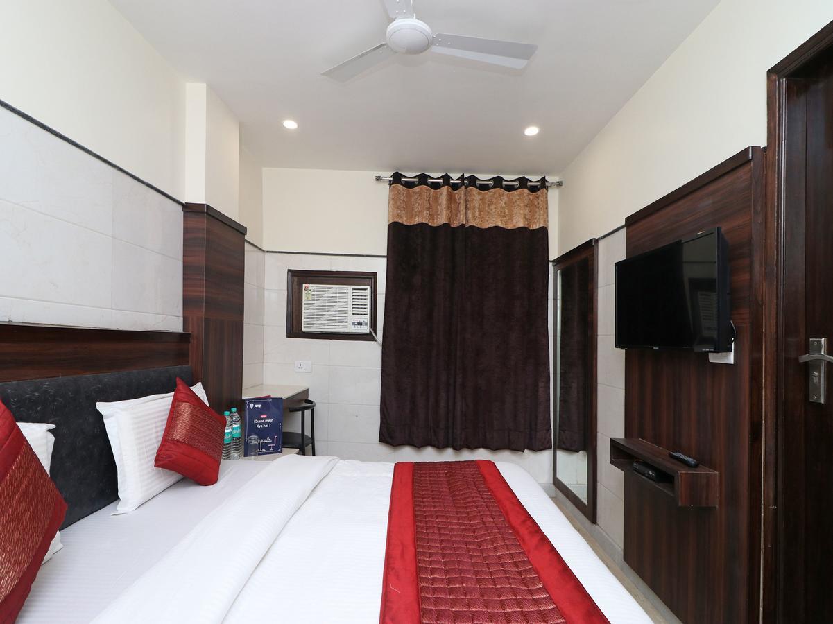 Oyo 11594 Hotel Tvs New Delhi Exterior foto
